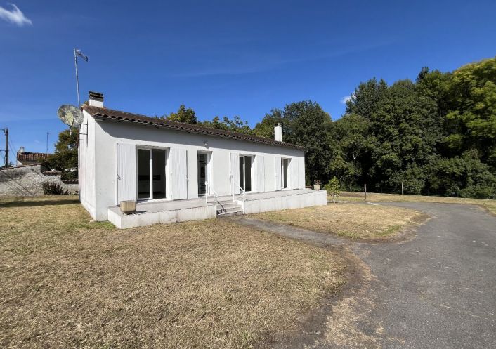 location Pavillon Celles