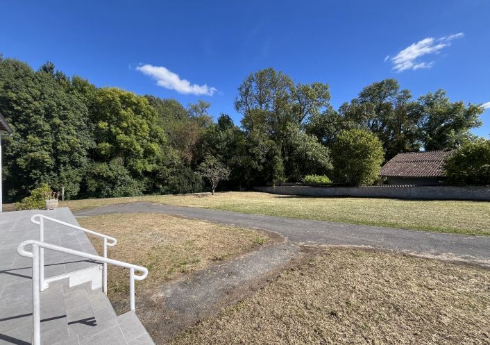 location Pavillon Celles