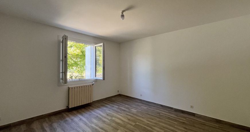 location Pavillon Celles