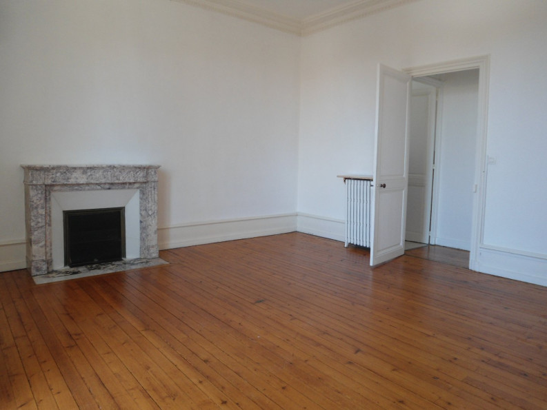 location Bureau Cognac - Photo 2