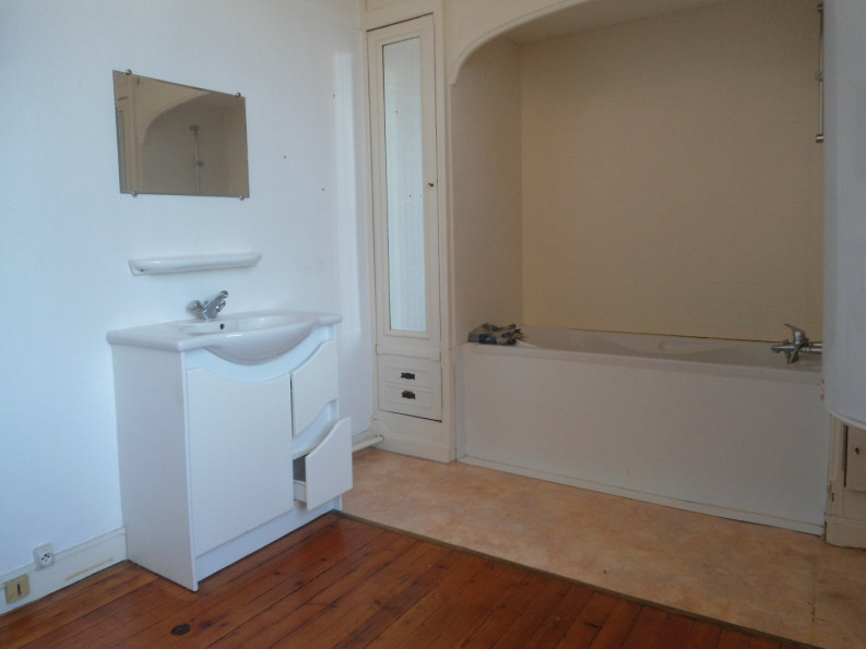 location Bureau Cognac - Photo 6