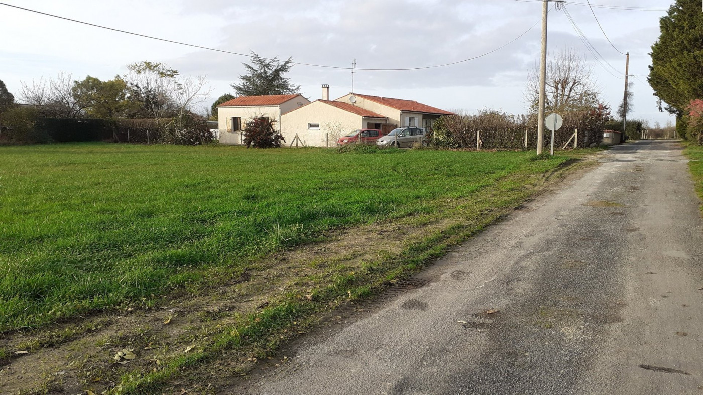 vente Terrain constructible Saint Sever De Saintonge - Photo 1