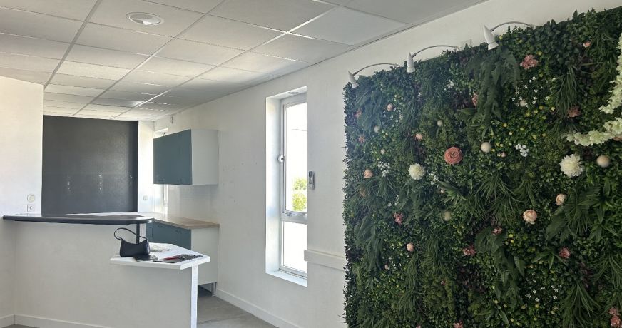 location Local commercial Chateaubernard