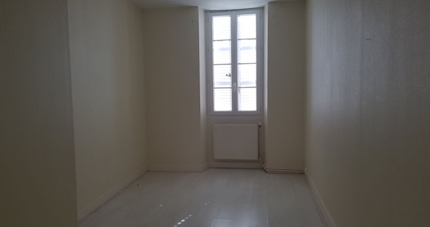 location Maison Salles D'angles