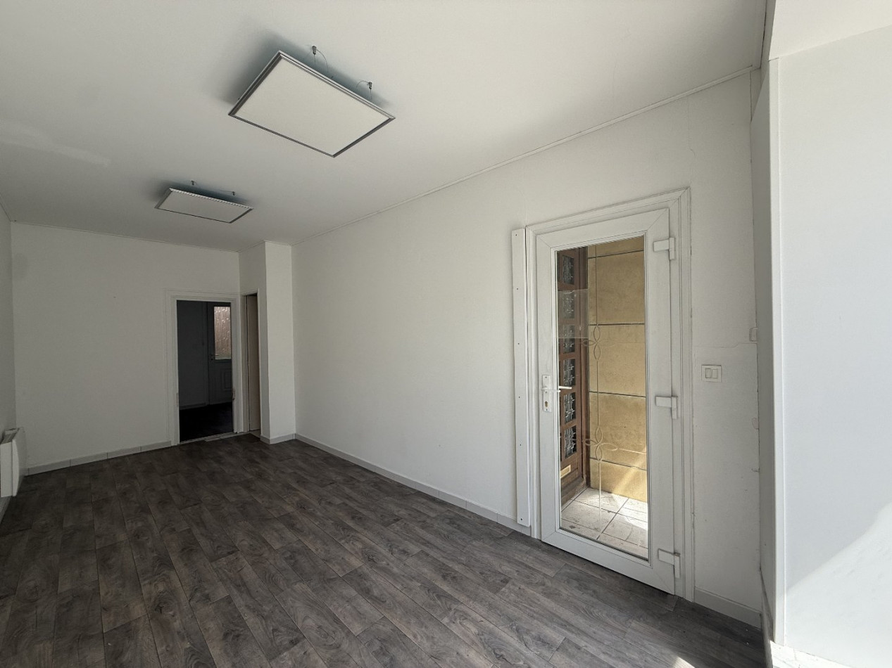 location Bureau Cognac - Photo 1