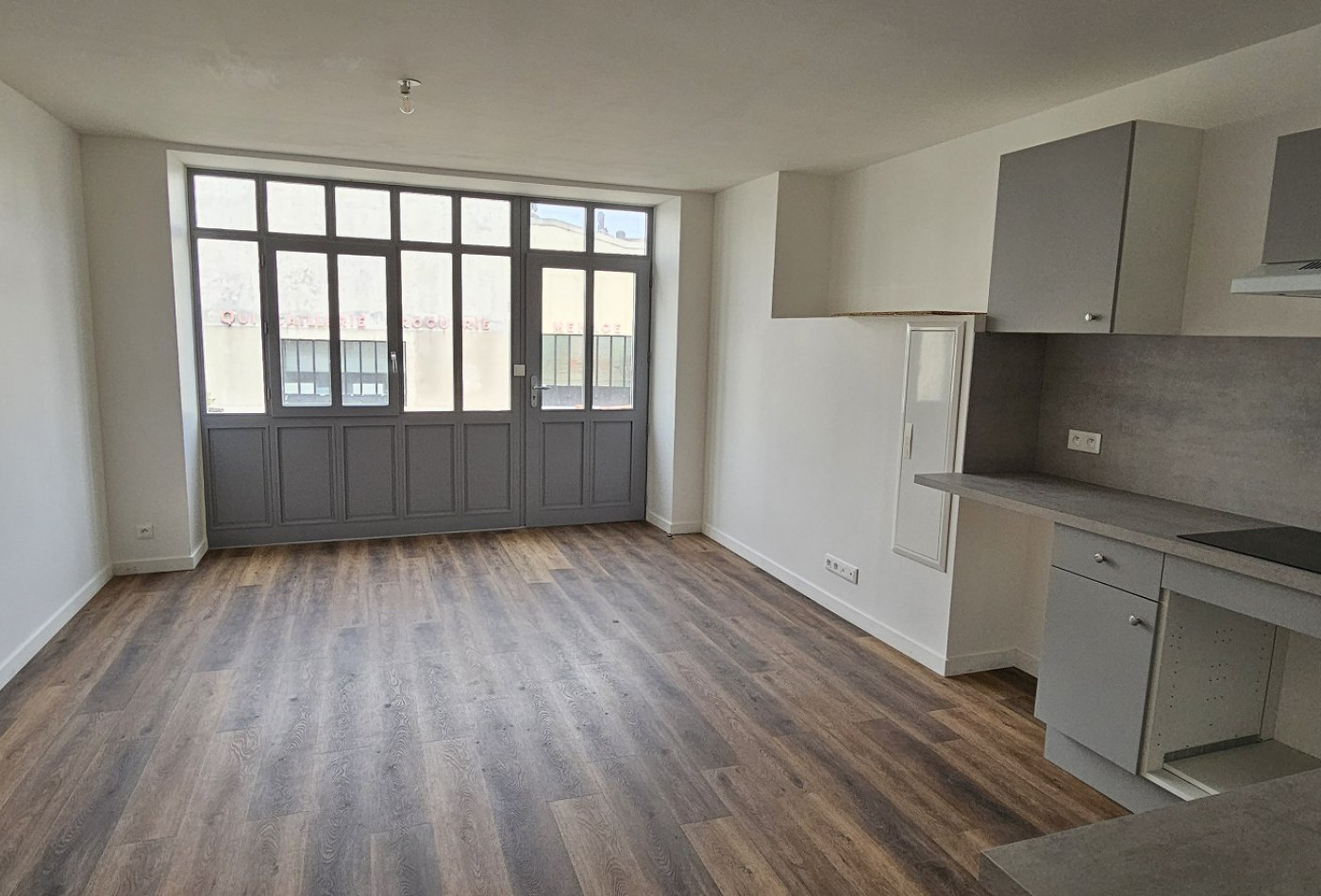 location Appartement Burie - Photo 1