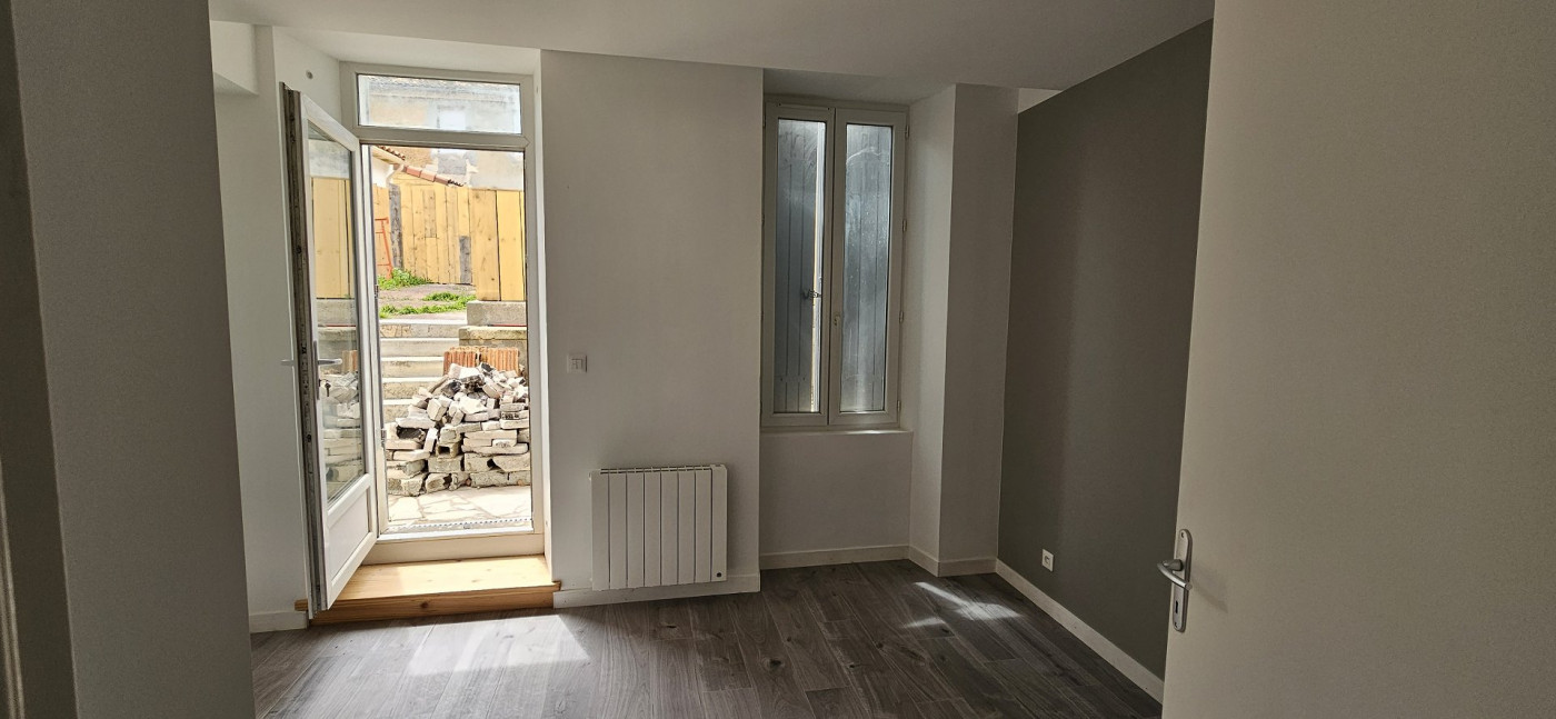 location Appartement Burie - Photo 4