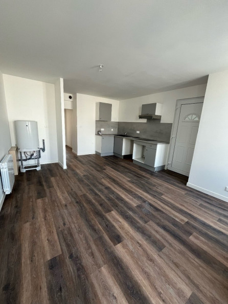 location Appartement Burie - Photo 1