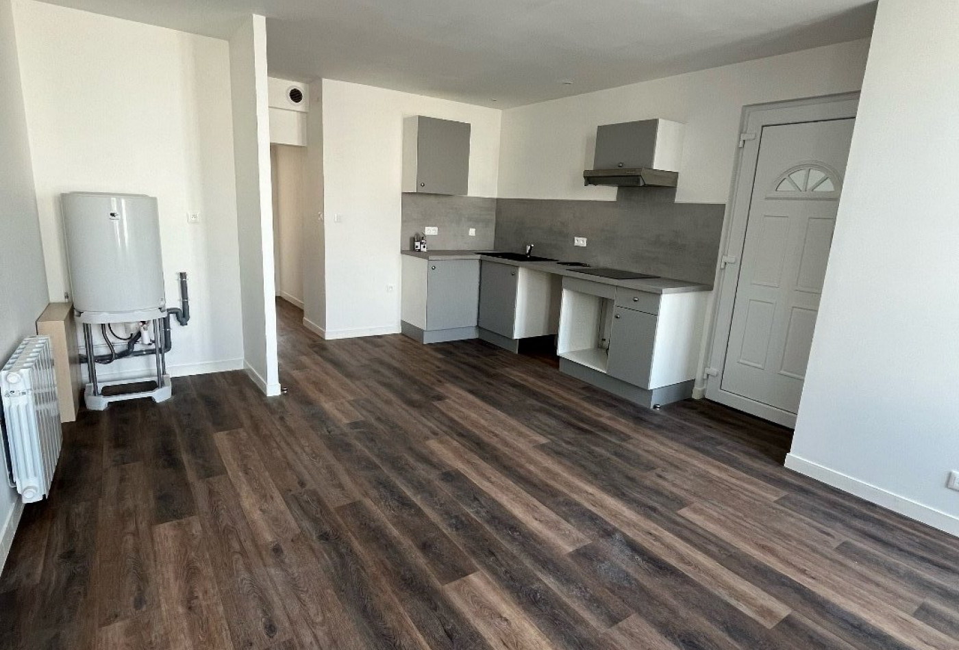 location Appartement Burie - Photo 1