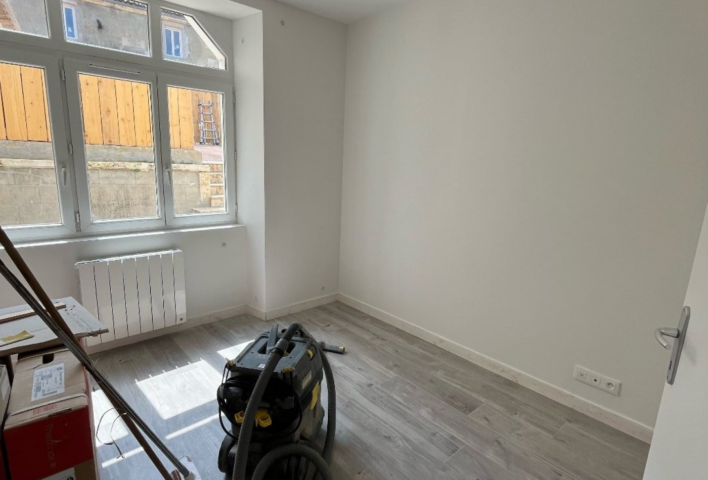 location Appartement Burie - Photo 7