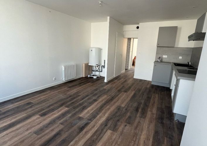 location Appartement Burie