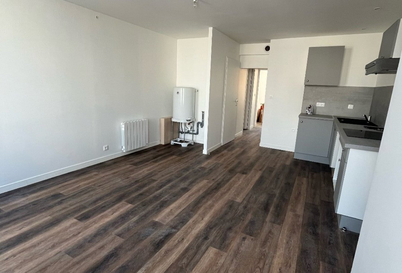 location Appartement Burie - Photo 2