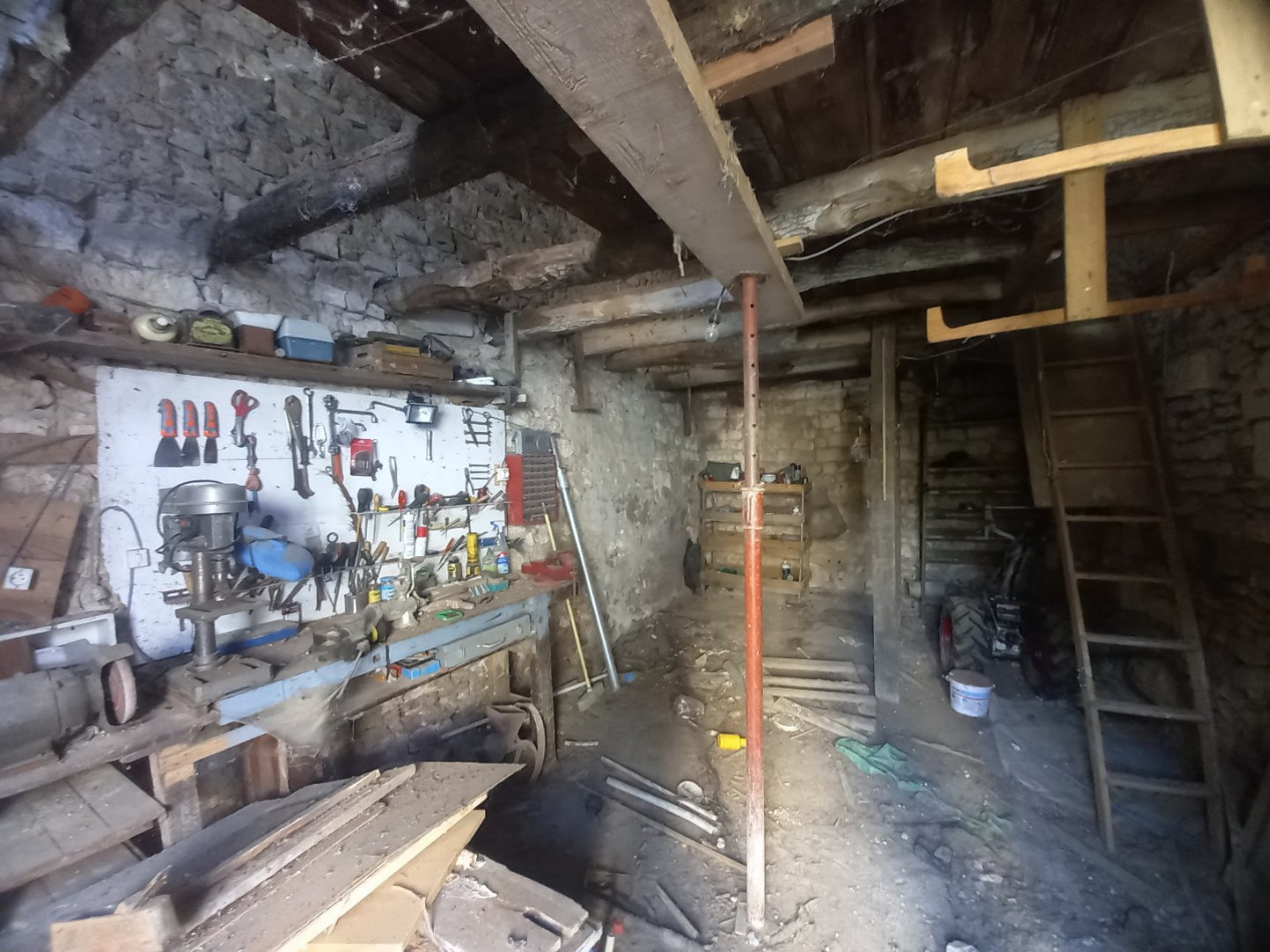 vente Garage Bourg Charente - Photo 3