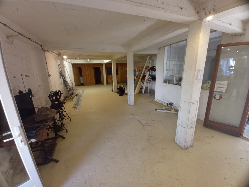 vente Ateliers et bureaux Cognac - Photo 2