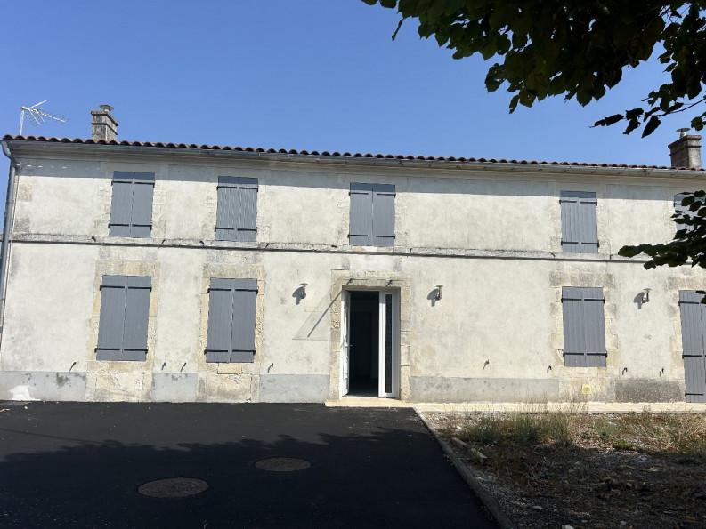 location Maison Ars - Photo 5