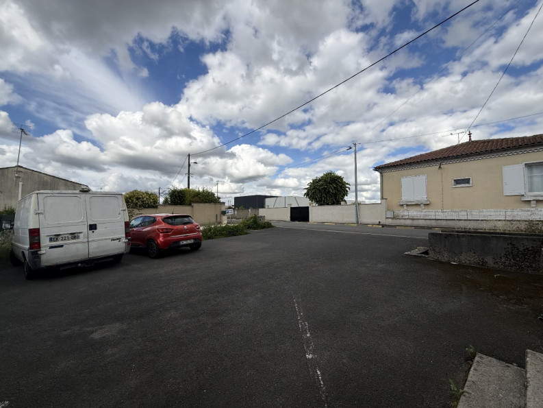 location Bureau Cognac - Photo 9