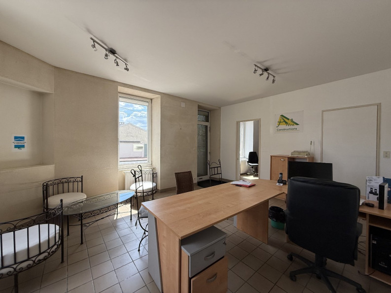 location Bureau Cognac - Photo 1