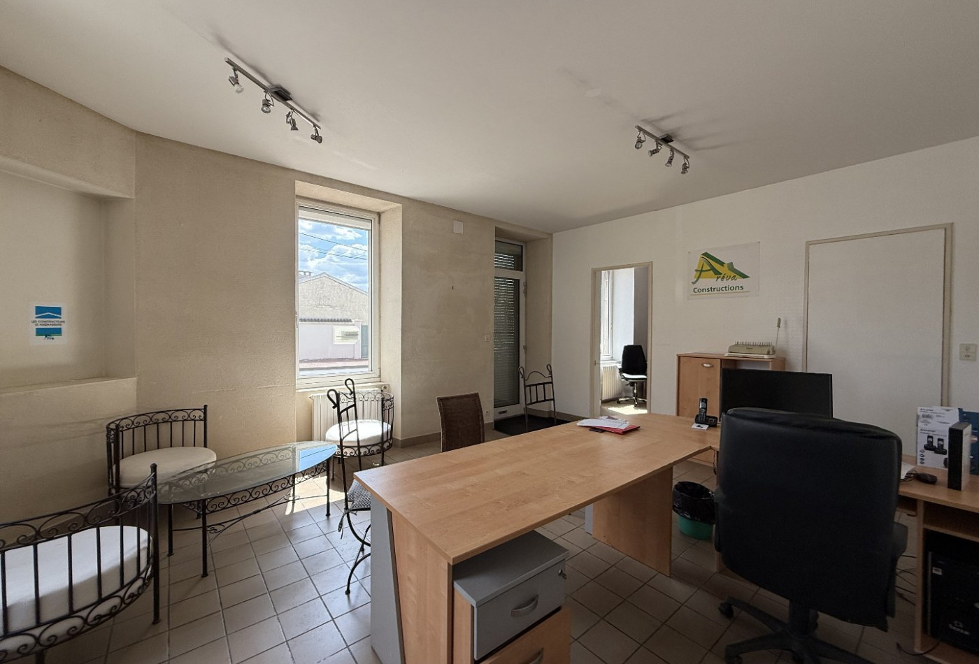 location Bureau Cognac - Photo 1