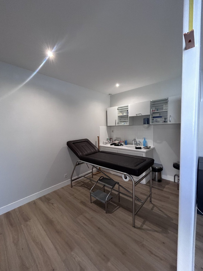 location Bureau Cognac - Photo 5