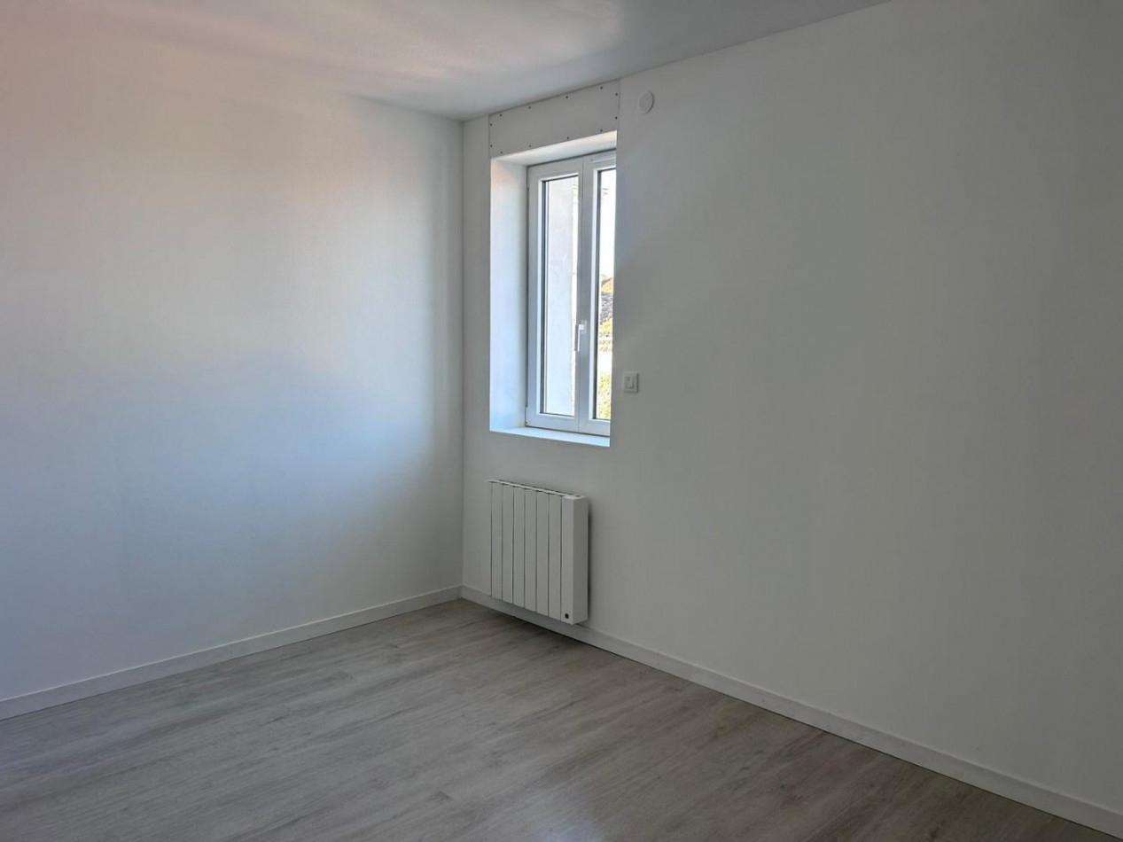 location Appartement Burie - Photo 8