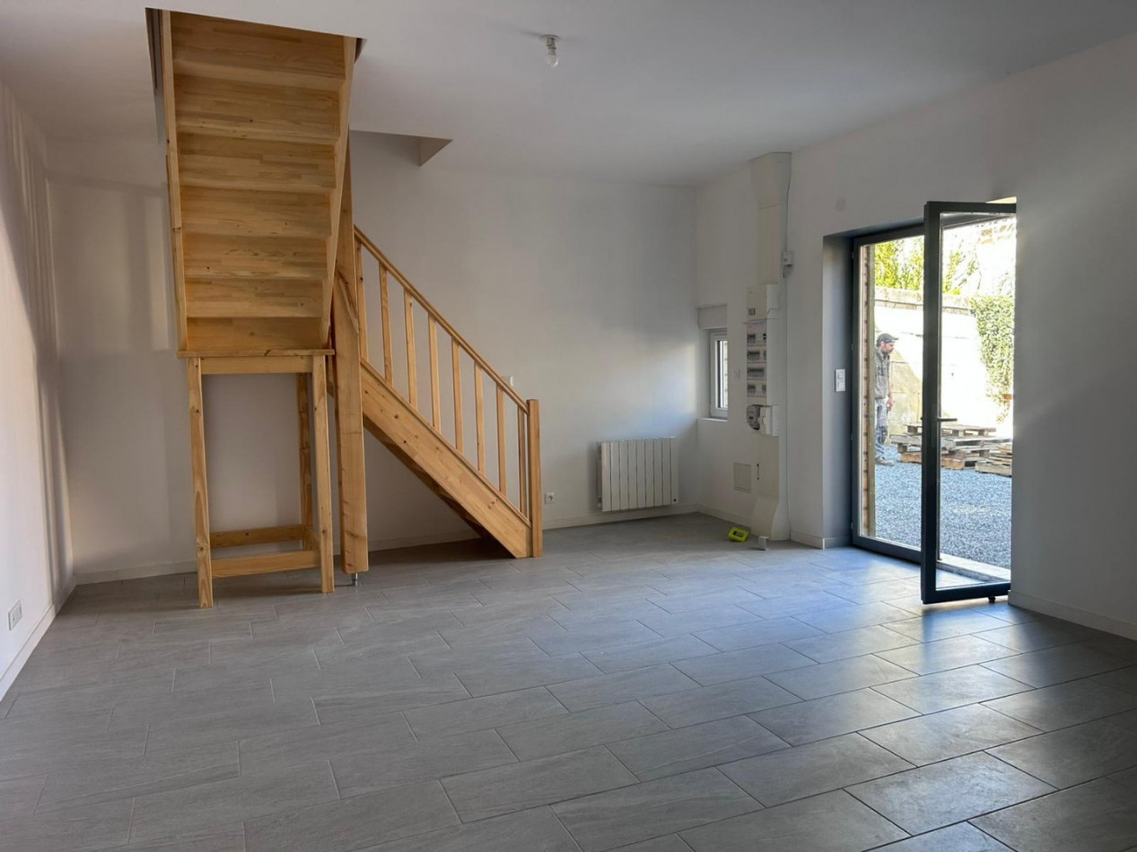 location Appartement Burie - Photo 3