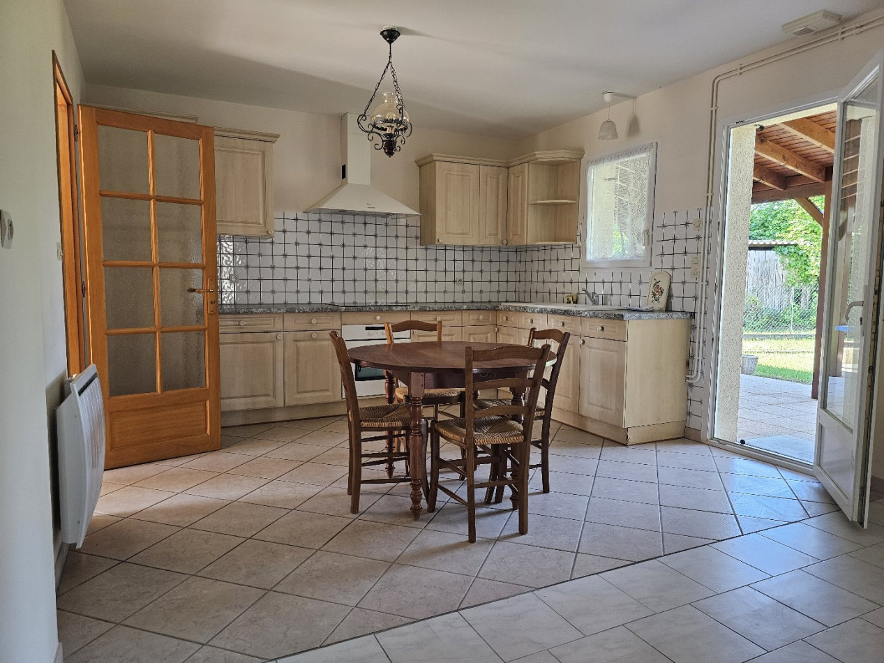 location Maison Merpins - Photo 1