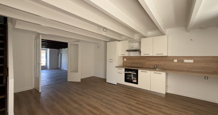 location Maison Salles D'angles