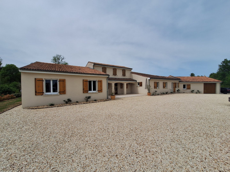 vente Maison Sainte Severe - Photo 1