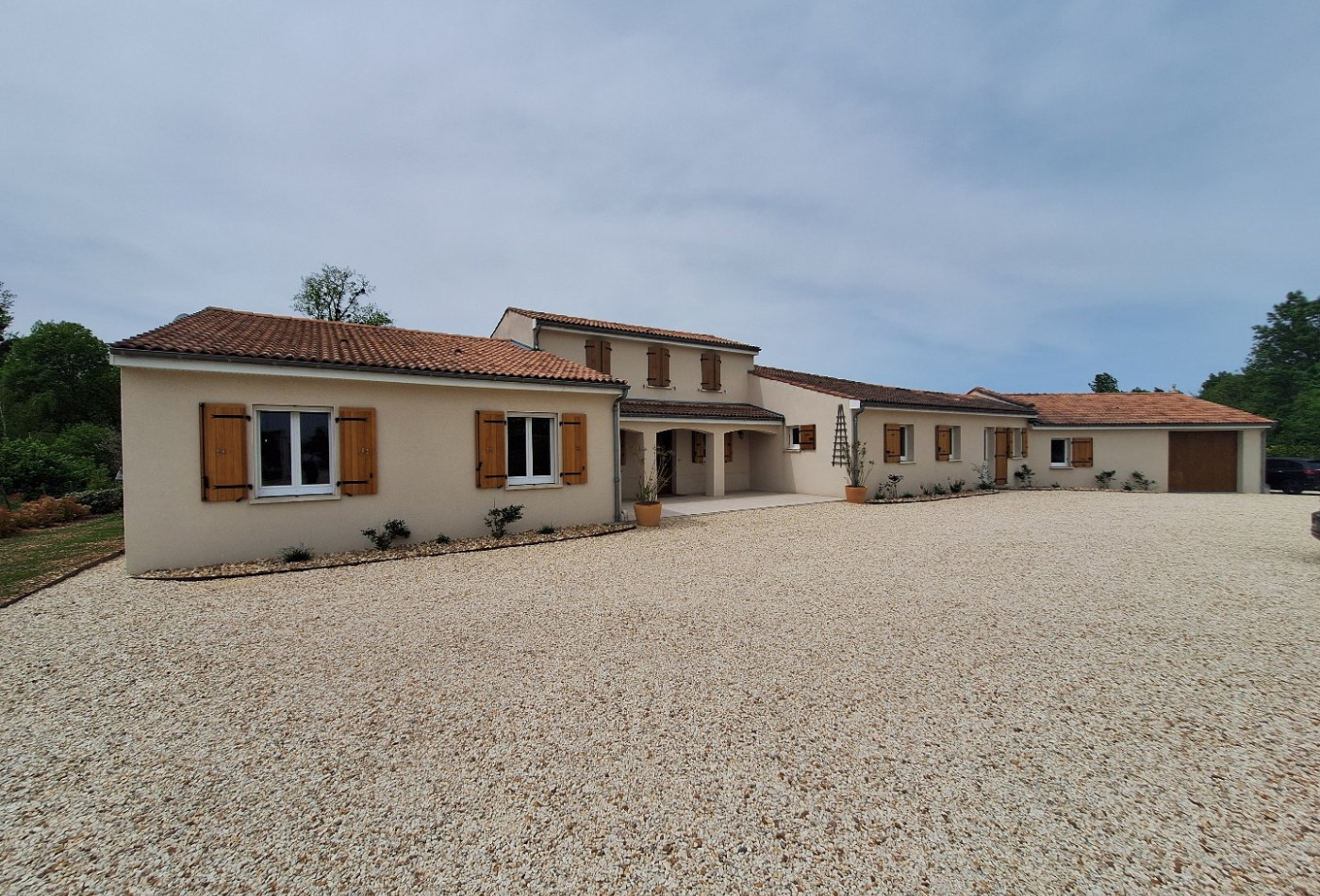 vente Maison Sainte Severe - Photo 1