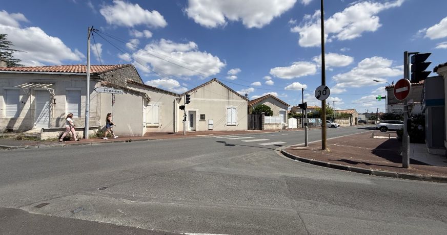 location Bureau Cognac