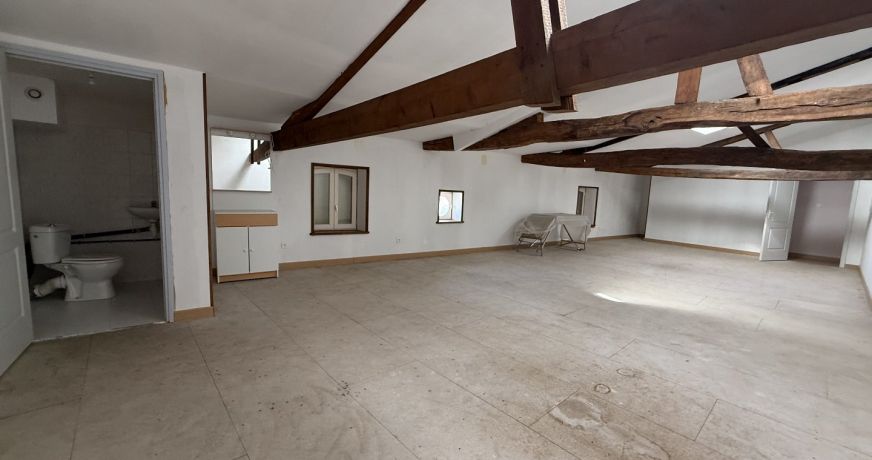 location Ateliers et bureaux Louzac Saint Andre