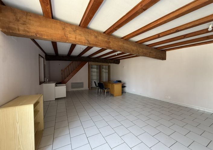 location Ateliers et bureaux Louzac Saint Andre