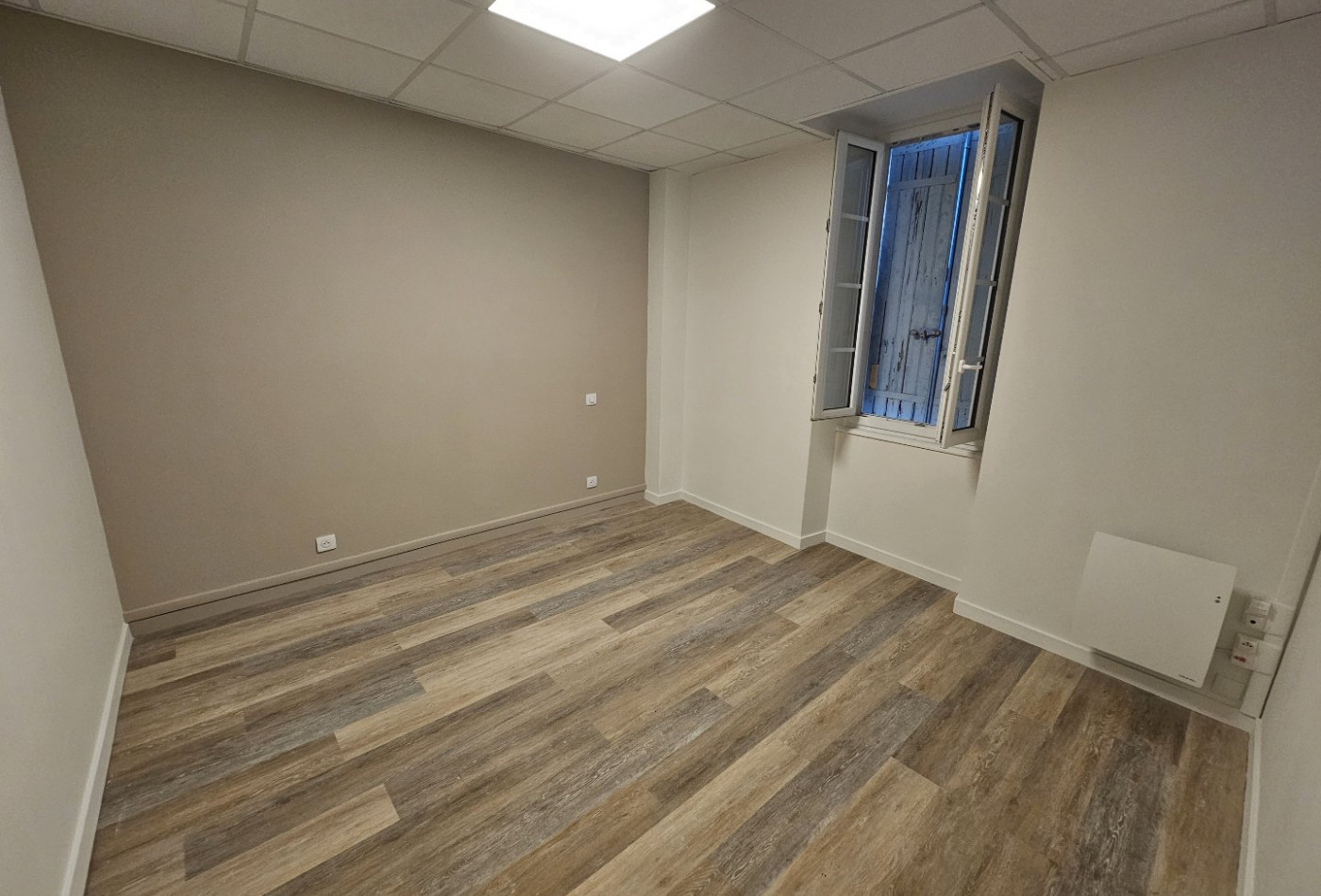 location Appartement Burie - Photo 5