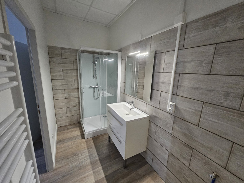 location Appartement Burie - Photo 3