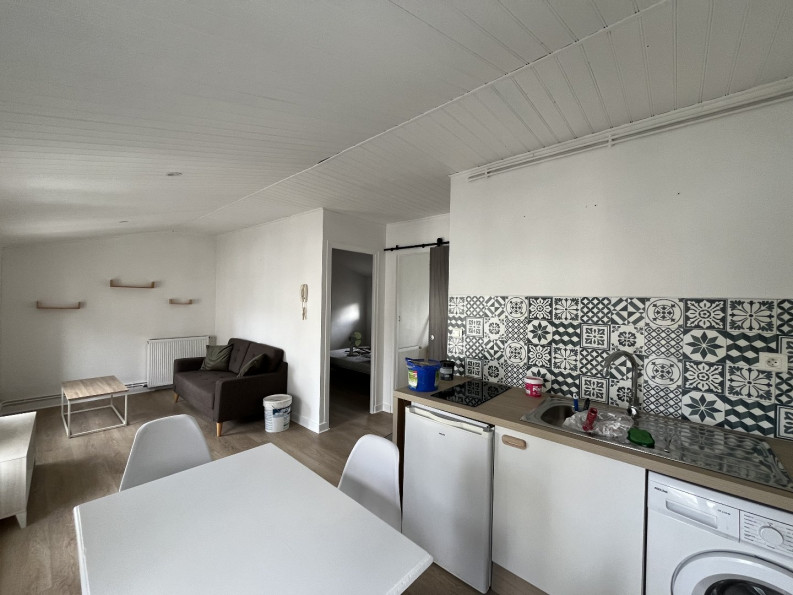 location Appartement rénové Cognac - Photo 1