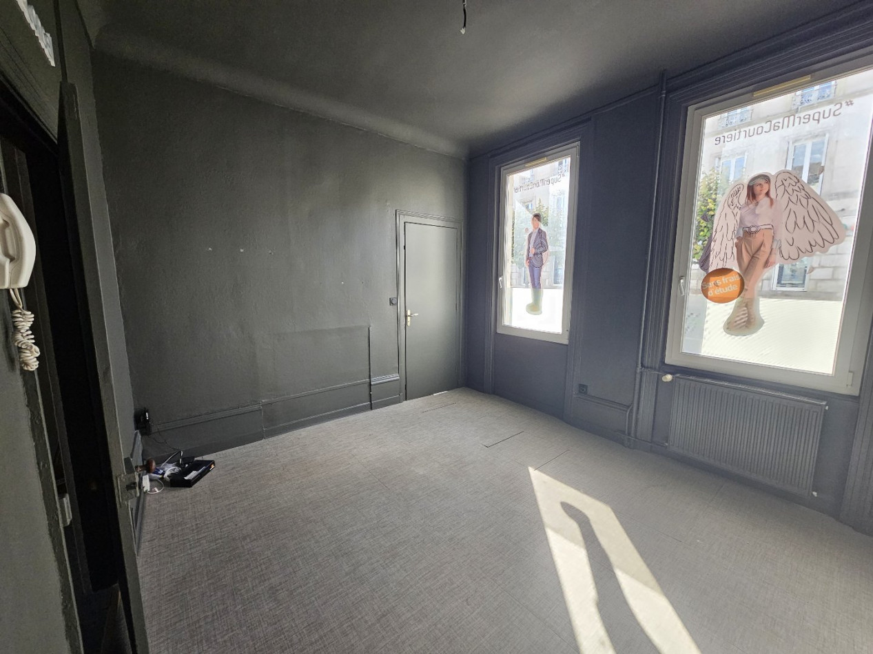 location Bureau Cognac - Photo 2