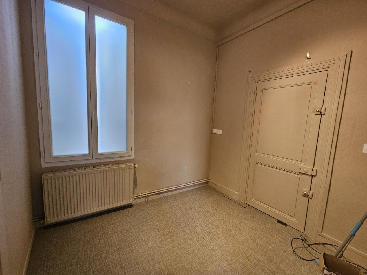 location Bureau Cognac - Photo 4