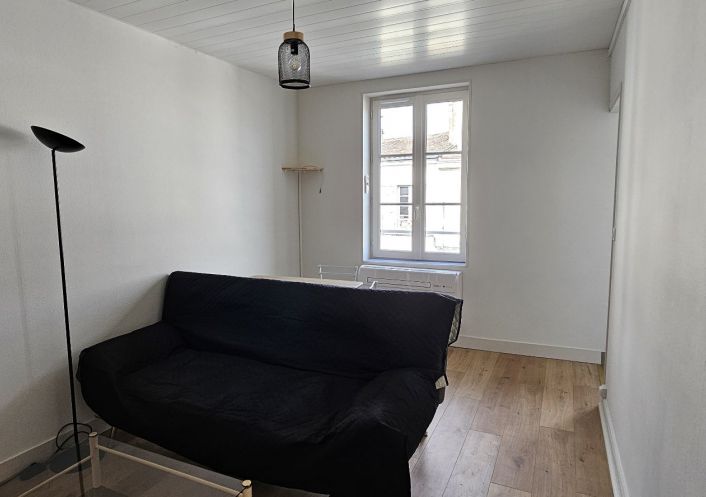 location Appartement rénové Cognac