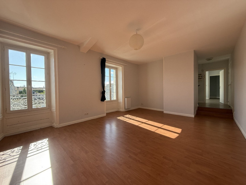 location Appartement rénové Cognac - Photo 2