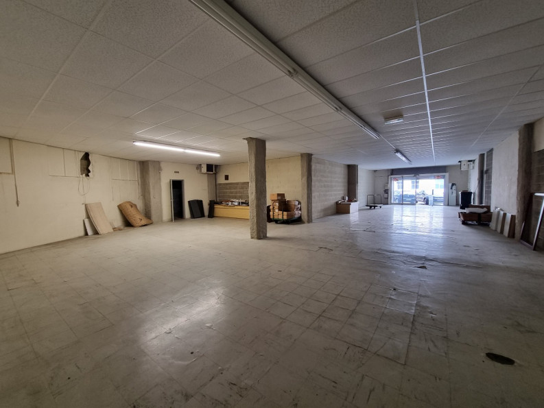 vente Local commercial Angouleme - Photo 3