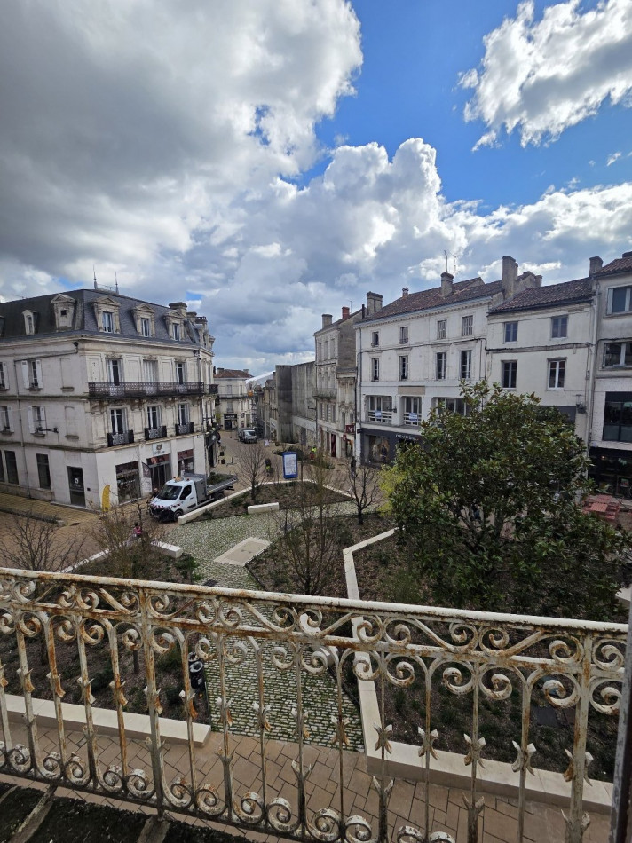 vente Immeuble Angouleme - Photo 1