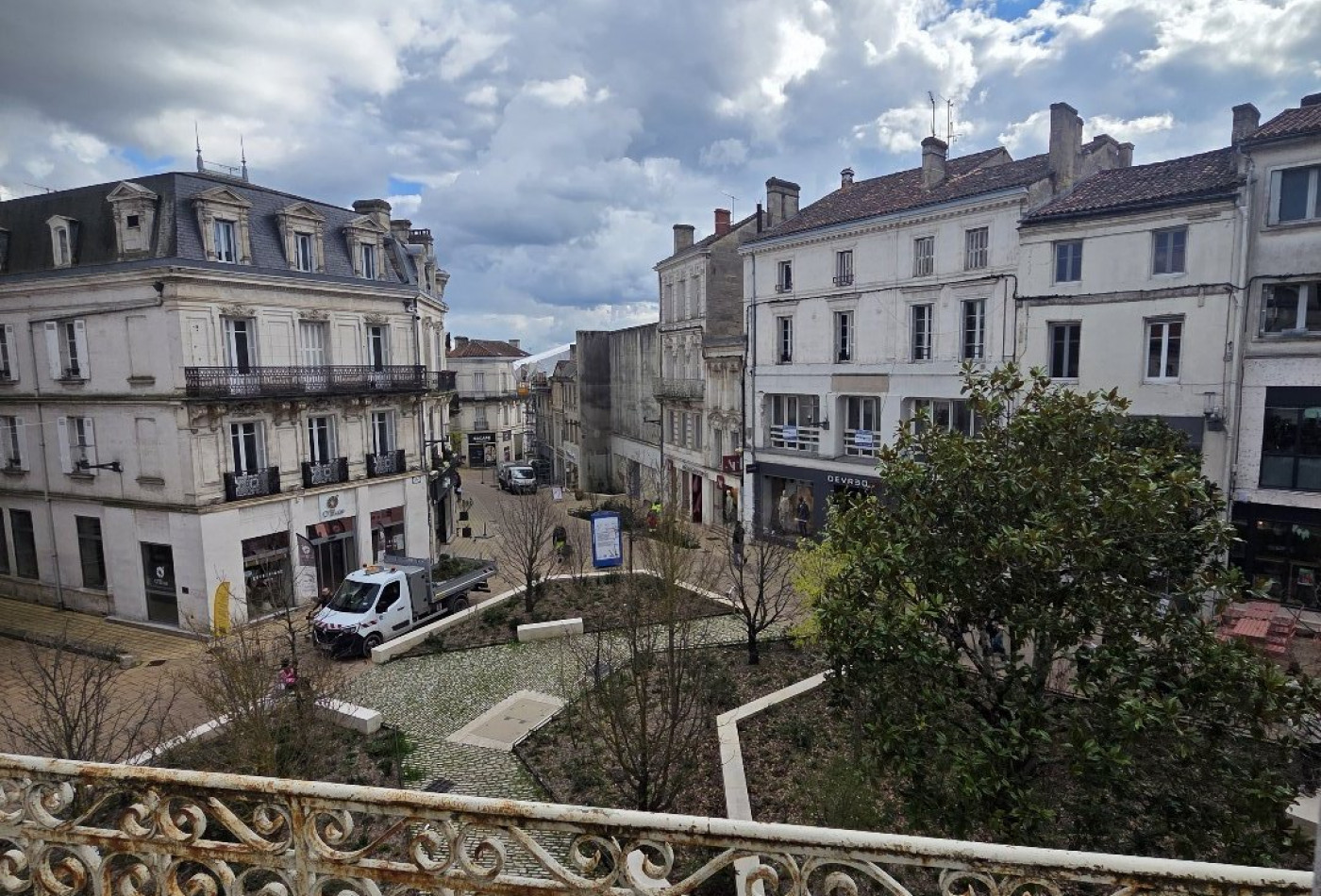 vente Immeuble Angouleme - Photo 1