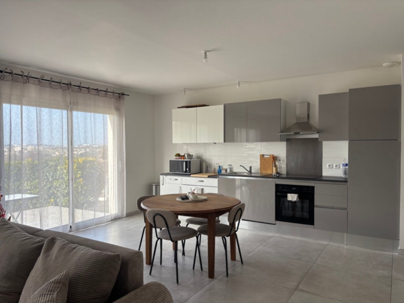 location Maison Ruelle Sur Touvre - Photo 2