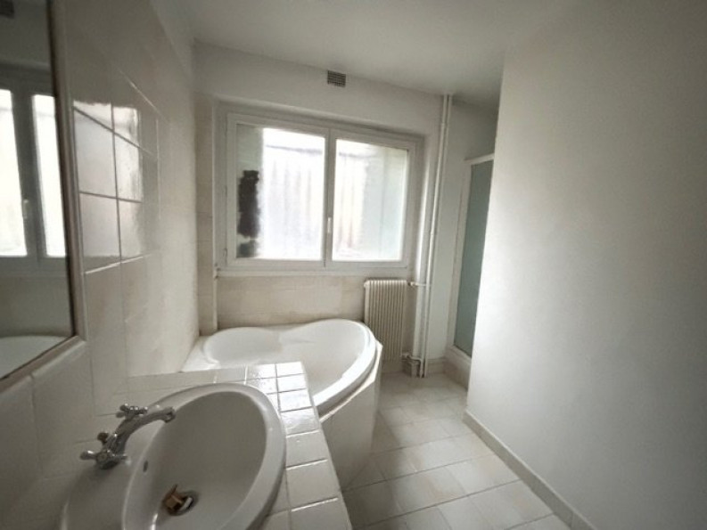 location Appartement Angouleme - Photo 8