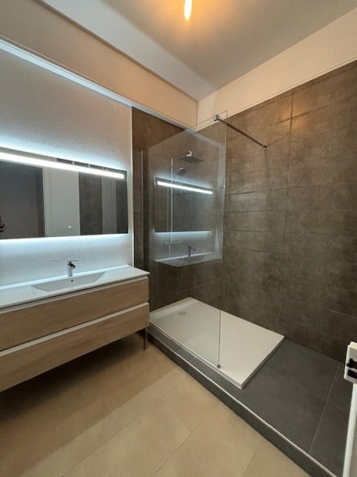 location Appartement Angouleme - Photo 7