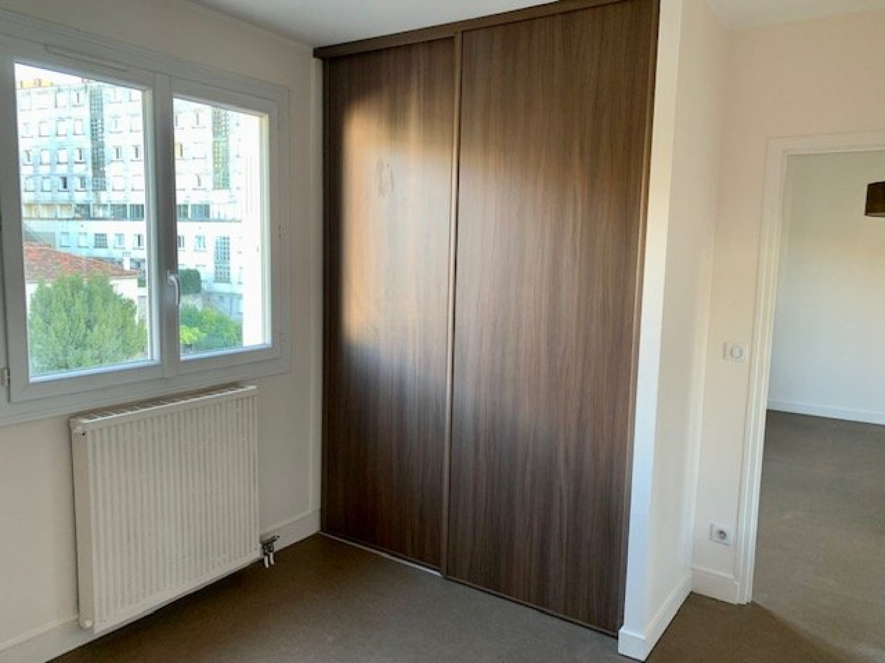 location Appartement Angouleme - Photo 3