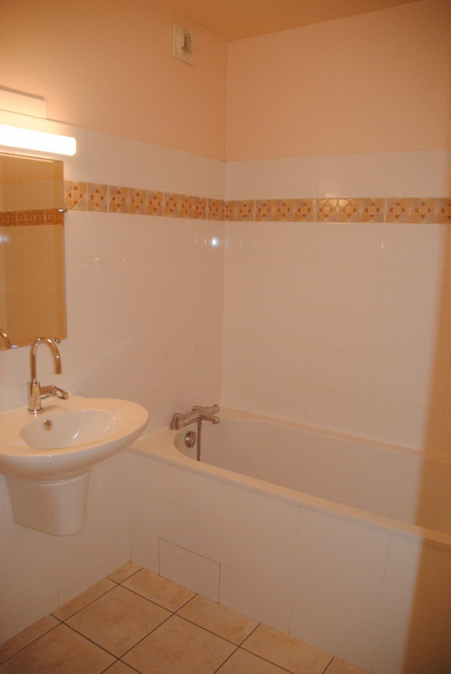 location Appartement Angouleme - Photo 9