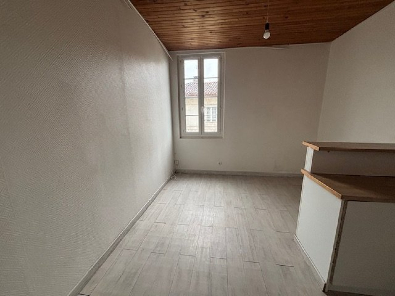 location Appartement Angouleme - Photo 2
