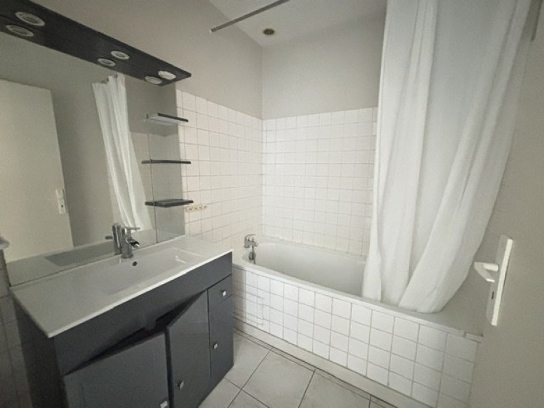 location Appartement Angouleme - Photo 9
