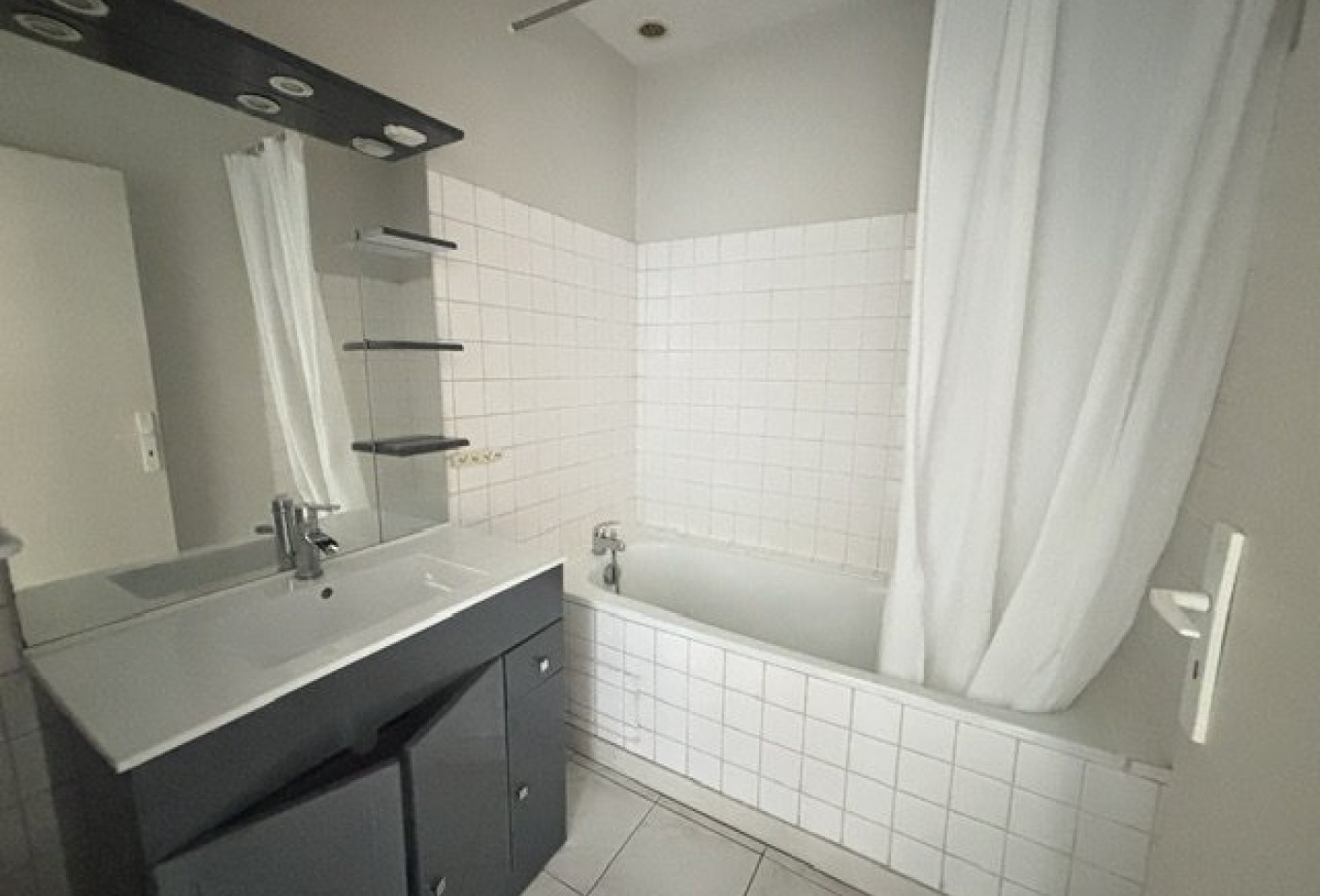 location Appartement Angouleme - Photo 9